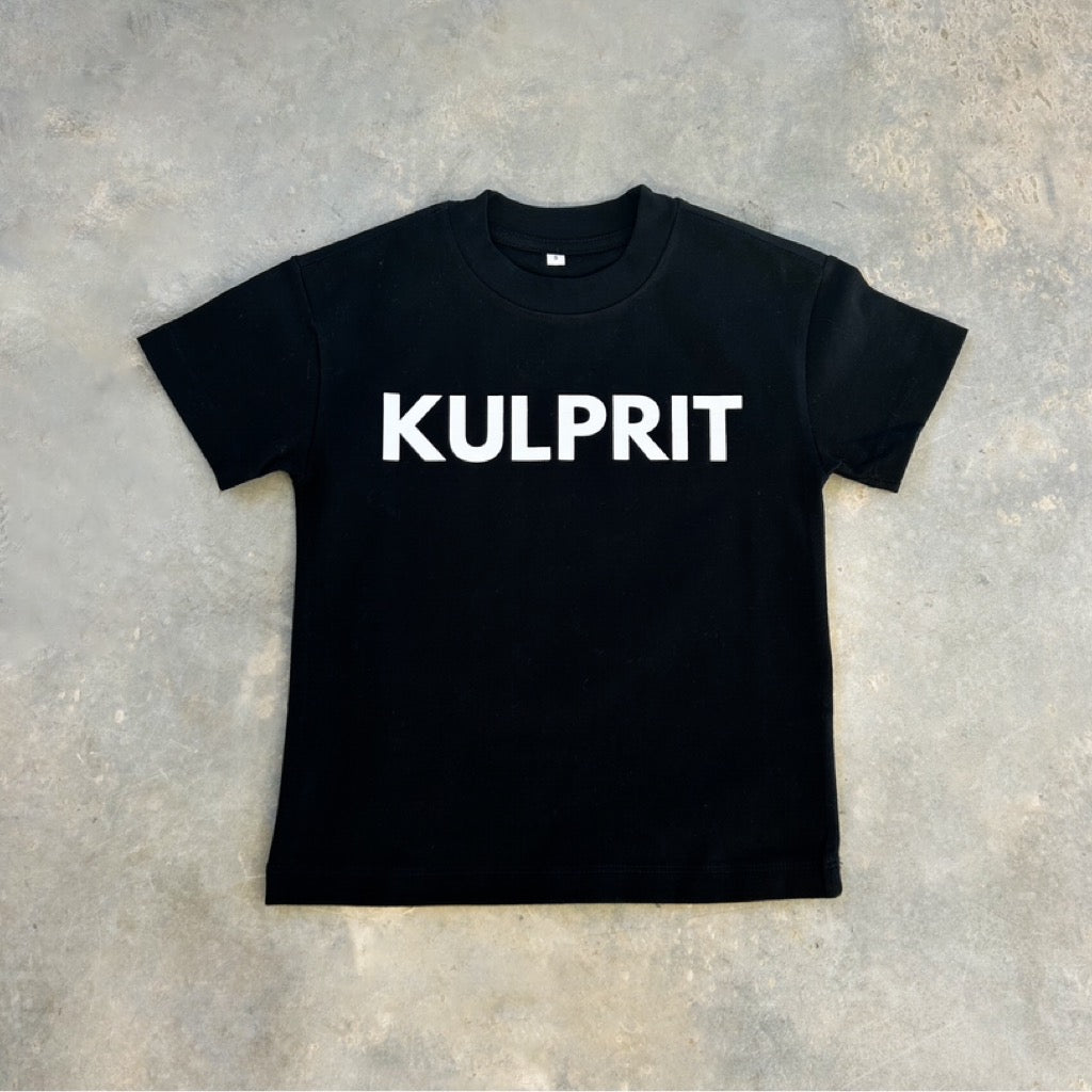 Black T’Shirt